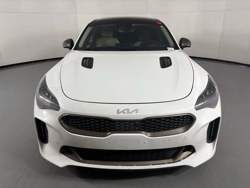 2023 Kia Stinger GT2