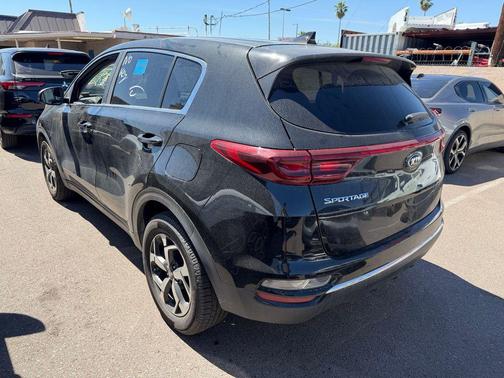 2022 Kia Sportage LX