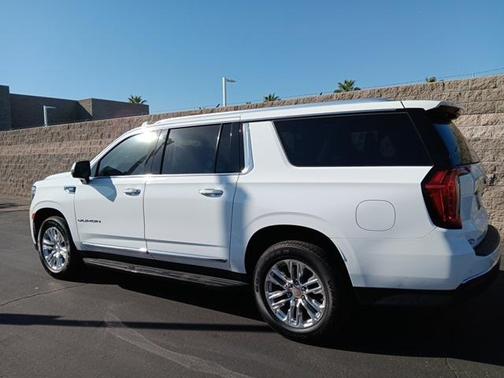 2021 GMC Yukon XL SLT