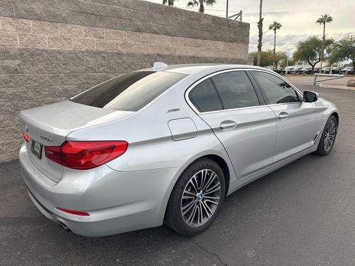 2019 BMW 530e xDrive iPerformance