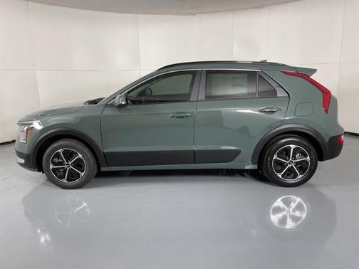 2025 Kia Niro EX
