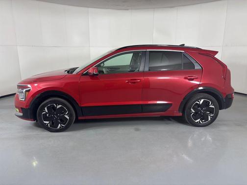 Runway Red 2023 Kia Niro EV Wind