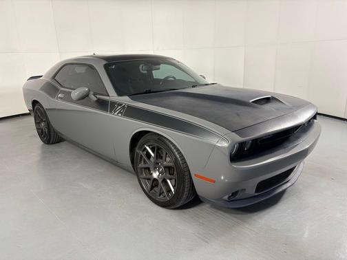 Destroyer Gray Clearcoat 2018 Dodge Challenger R/T