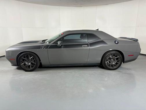 Destroyer Gray Clearcoat 2018 Dodge Challenger R/T
