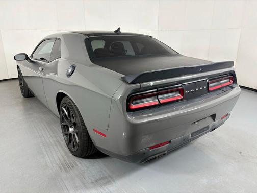 Destroyer Gray Clearcoat 2018 Dodge Challenger R/T
