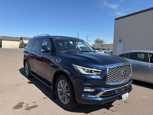2024 INFINITI QX80 Luxe