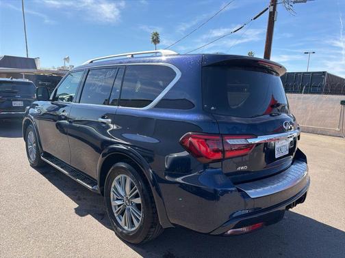 2024 INFINITI QX80 Luxe