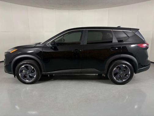 Super Black 2024 Nissan Rogue SV