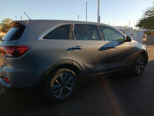 2020 Kia Sorento LX
