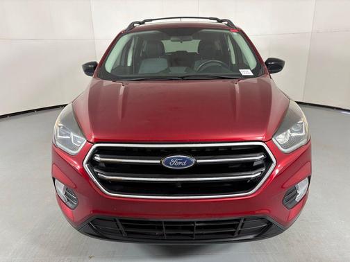 Ruby Red Metallic 2018 Ford Escape SE