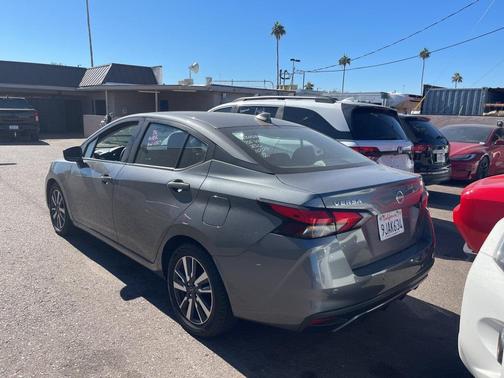 2023 Nissan Versa 1.6 SV