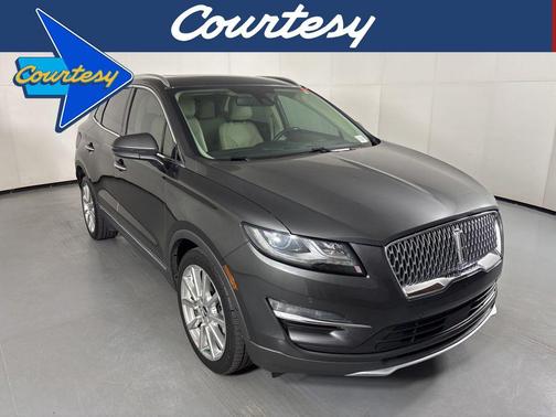 Magnetic Gray Metallic 2019 Lincoln MKC Reserve