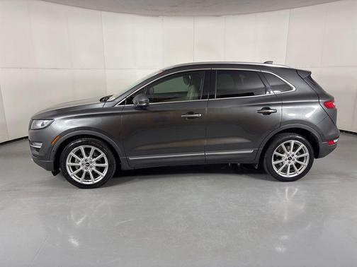 Magnetic Gray Metallic 2019 Lincoln MKC Reserve