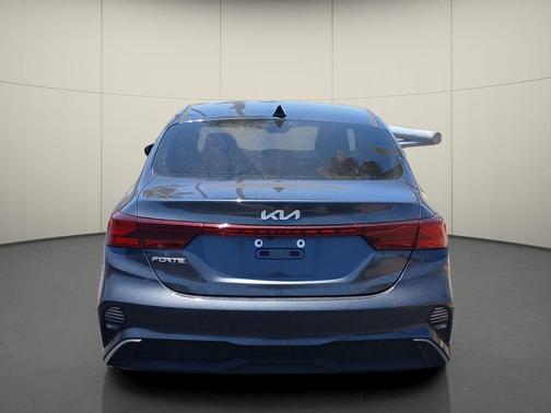 Gravity Gray 2024 Kia Forte LXS