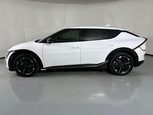 2025 Kia EV6 Wind
