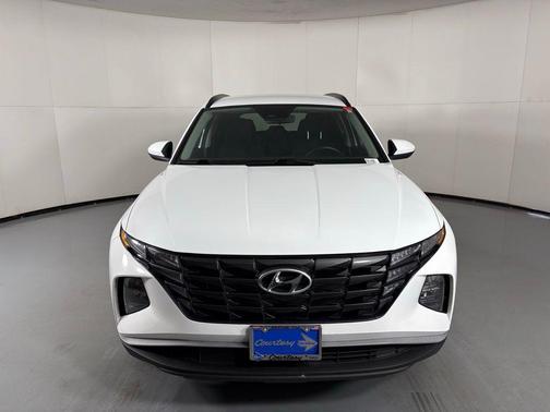 White Pearl 2024 Hyundai TUCSON SEL