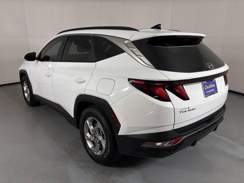 White Pearl 2024 Hyundai TUCSON SEL
