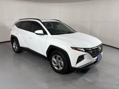 White Pearl 2024 Hyundai TUCSON SEL