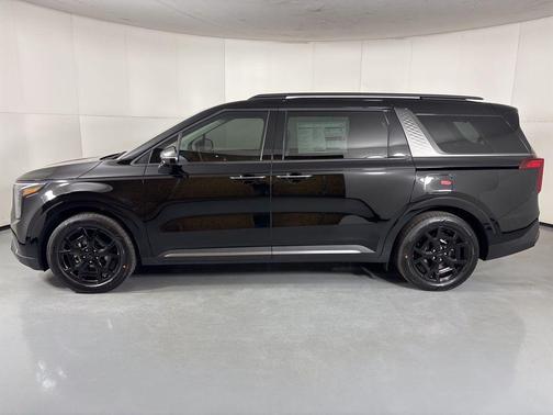 Aurora Black Pearl 2026 Kia Carnival Hybrid SX