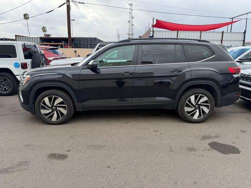 2024 Volkswagen Atlas 2.0T SE w/Technology 4MOTION