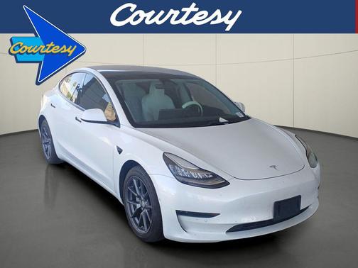 Pearl White Multi-Coat 2021 Tesla Model 3 Standard Range Plus