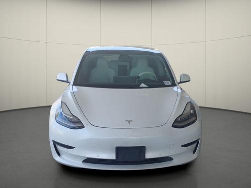 Pearl White Multi-Coat 2021 Tesla Model 3 Standard Range Plus