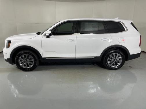 2025 Kia Telluride LX