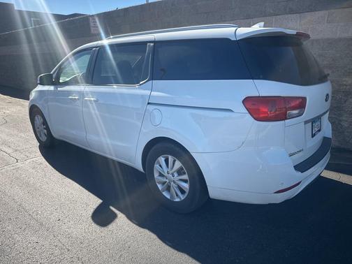 2018 Kia Sedona LX