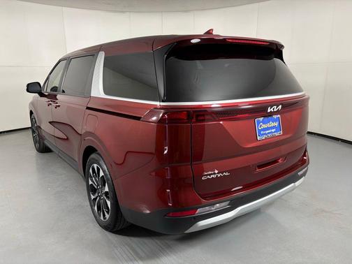 Flare Red 2024 Kia Carnival EX