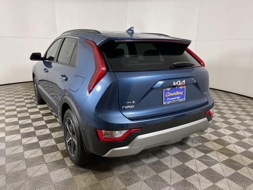 2025 Kia Niro EX