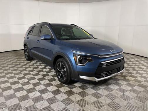 2025 Kia Niro EX