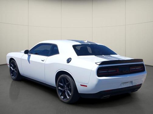 White Knuckle Clearcoat 2021 Dodge Challenger SXT