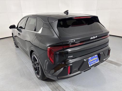 Aurora Black Pearl 2026 Kia K4 GT-Line