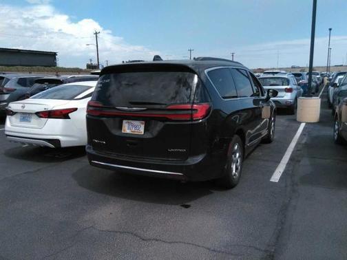 2023 Chrysler Pacifica Limited