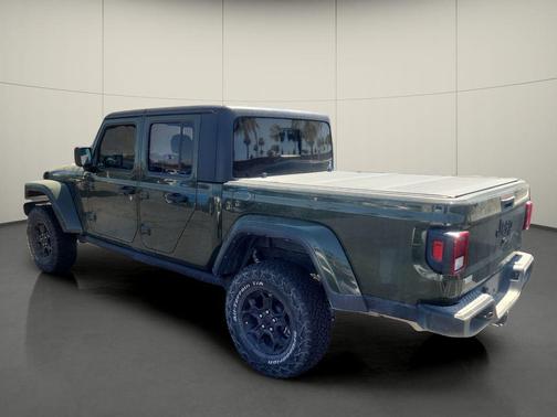 Sarge Green Clearcoat 2023 Jeep Gladiator Willys 4x4