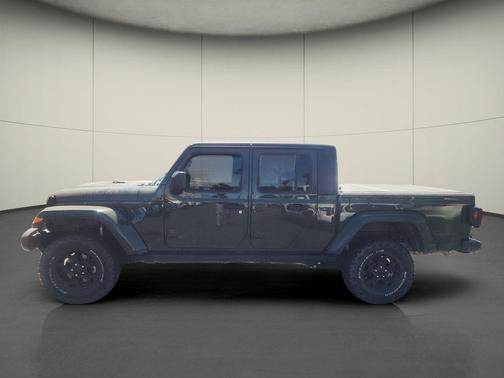 Sarge Green Clearcoat 2023 Jeep Gladiator Willys 4x4
