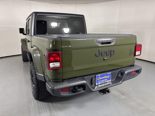Sarge Green Clearcoat 2023 Jeep Gladiator Willys 4x4