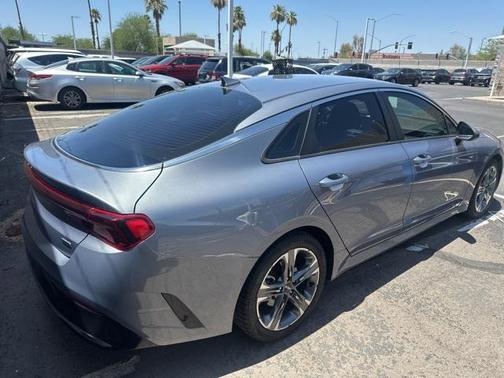 2022 Kia K5 LXS