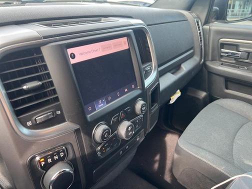 2022 RAM 1500 Classic Warlock Quad Cab 4x2 6'4' Box