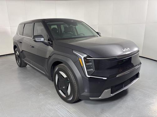 Panthera Metal 2026 Kia EV9 Light Long Range