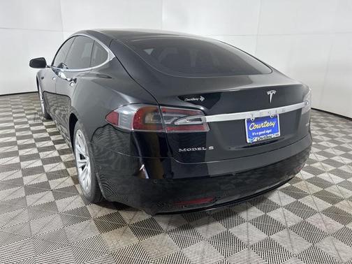 2018 Tesla Model S 75D