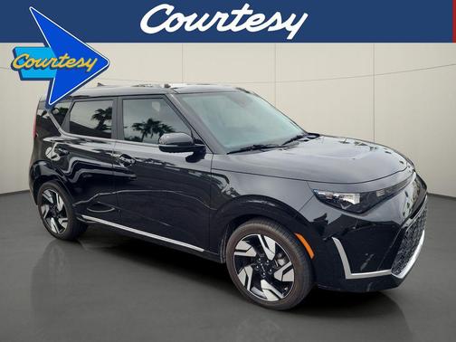 Fusion Black 2024 Kia Soul GT-Line