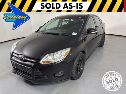 Tuxedo Black Metallic 2014 Ford Focus SE