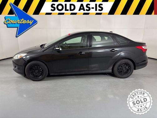Tuxedo Black Metallic 2014 Ford Focus SE