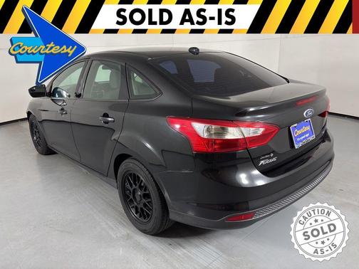 Tuxedo Black Metallic 2014 Ford Focus SE