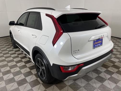 2025 Kia Niro EX