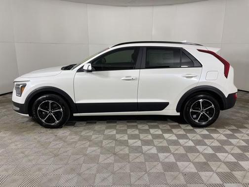 2025 Kia Niro EX
