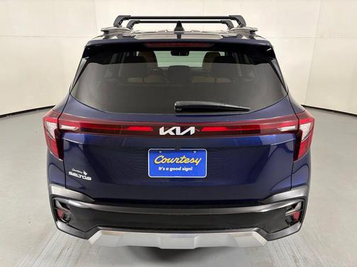 Dark Ocean Blue 2024 Kia Seltos EX