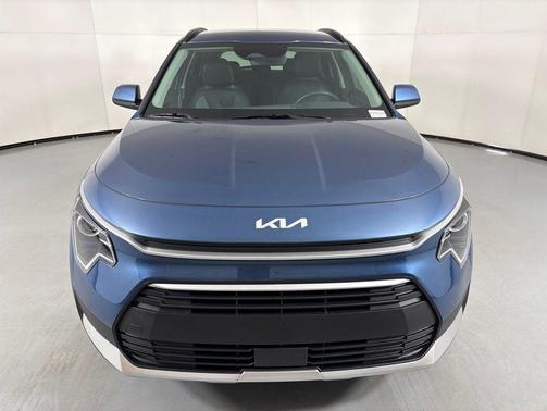 Mineral Blue 2026 Kia Niro EX