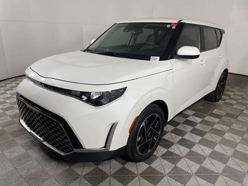2023 Kia Soul EX
